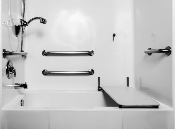 Accessible Tub Installation in Warsaw