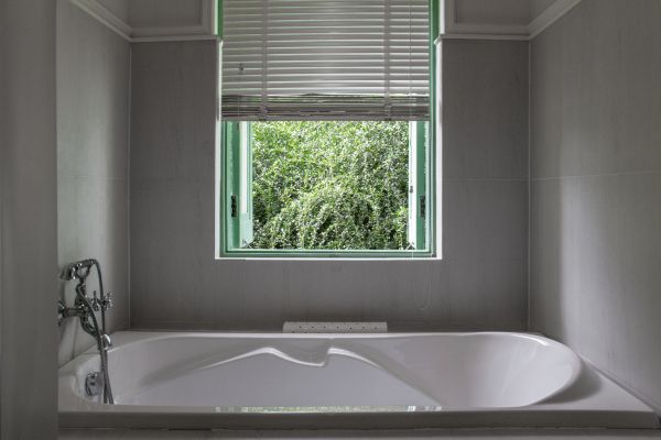 Fiberglass Tub Installation in Warsaw